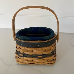 Longaberger 2003 Collector Club exclusive basket